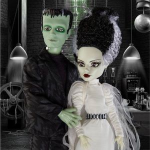Frankenstein & Bride of Frankenstein Monster High Skullector Doll Set